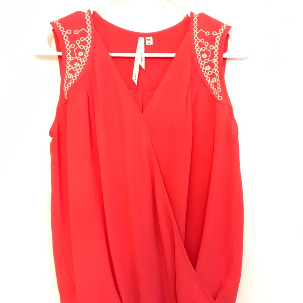 Belatrix coral top